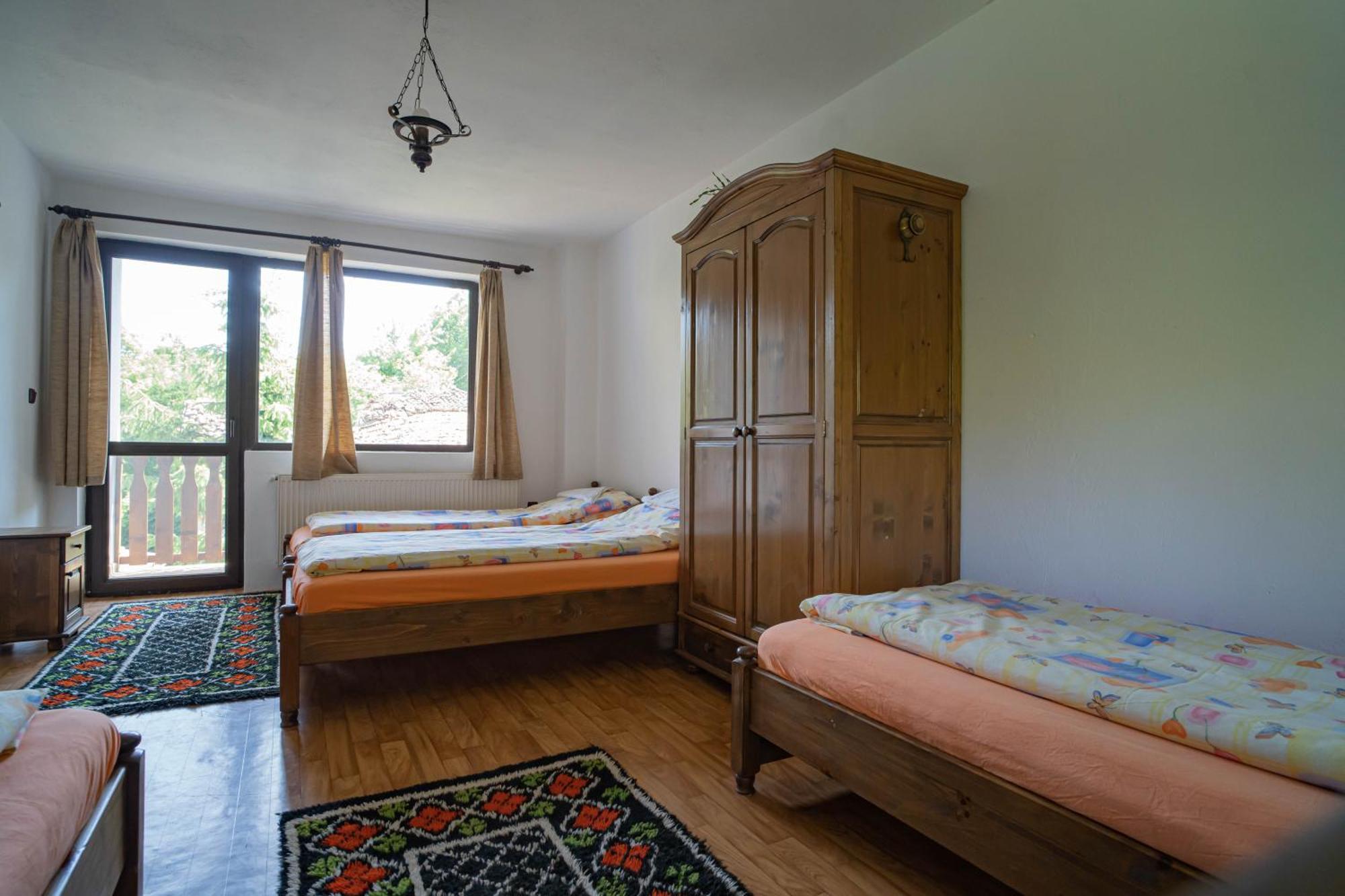 Hotel Neda'S House à Cherven  Extérieur photo